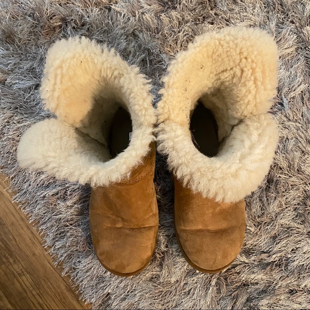 Ugg Bailey Button - image 6
